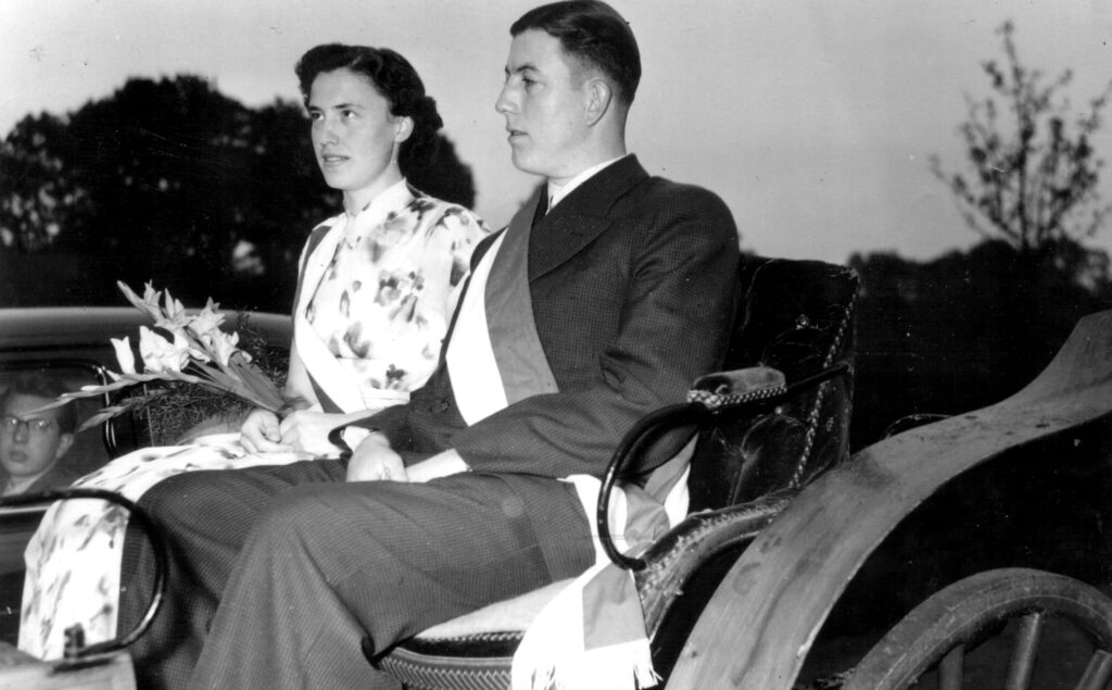 Erntekönigspaar 1957: Franz Brune und Maria Hermbusche