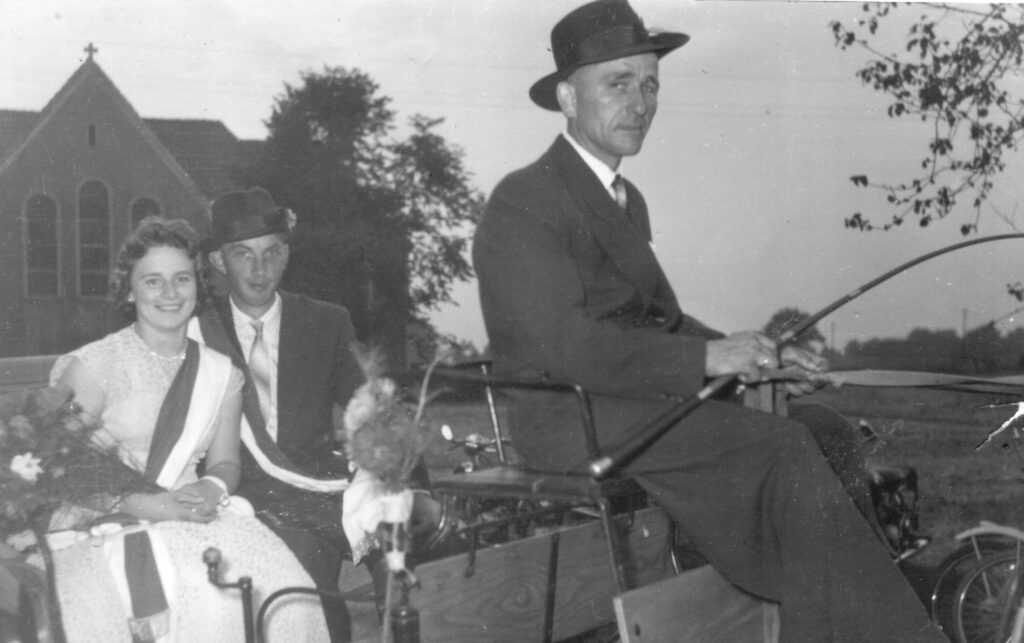 Erntekönigspaar 1958: Heinrich Hermbusche und Maria Wecker 