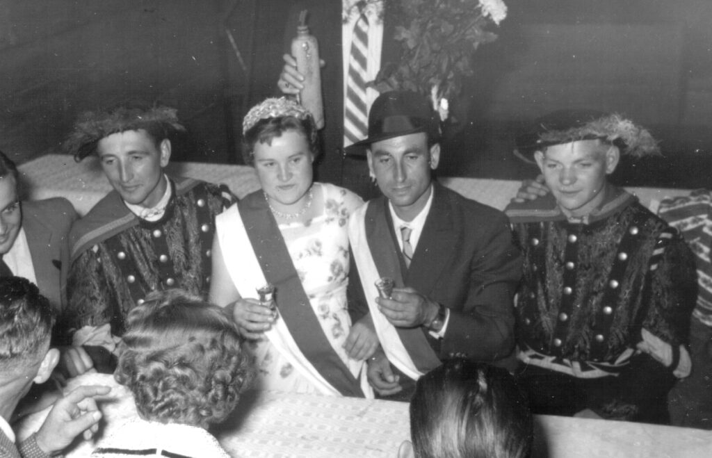 Erntekönigspaar 1959: Fritz Westermeier und Anneliese Kuhlmeier