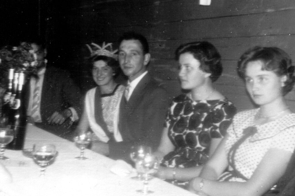 Erntekönigspaar 1961: Otto Osdiek und Resi Rodehutskors