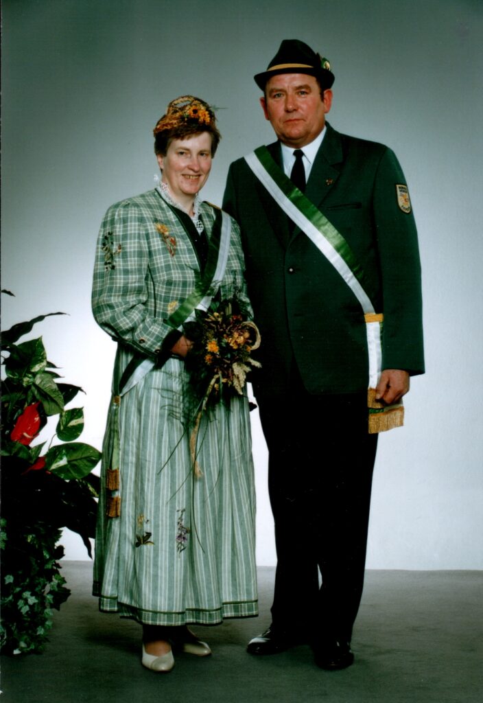 Erntekönigspaar 1996: Gregor und Gertrud Schlingmann